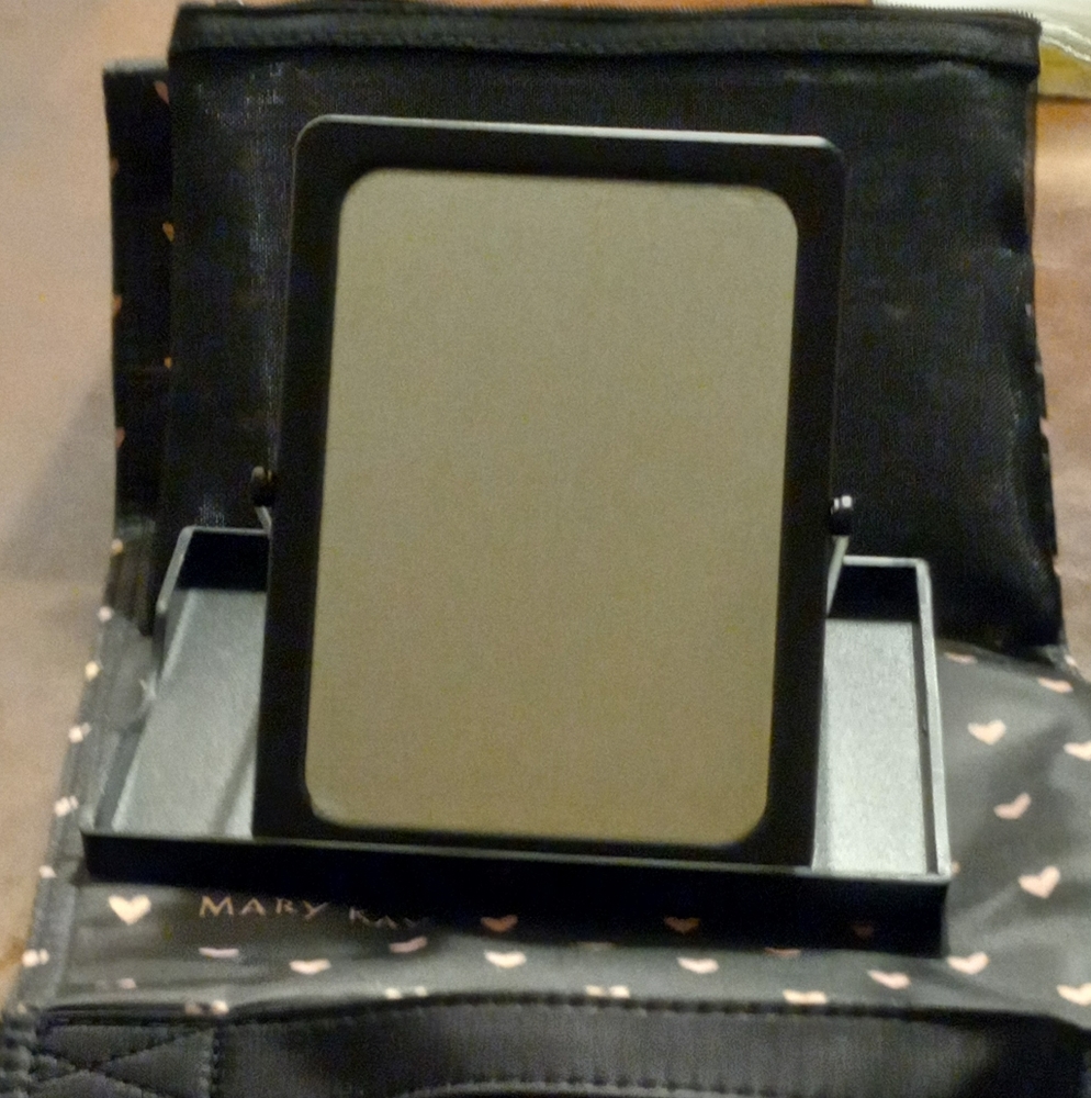 MK Mirror w/Mesh Bag